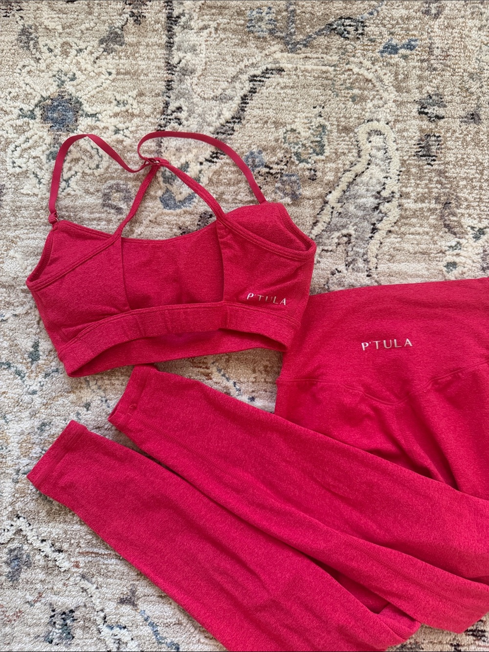 P'tula Bright Red Seamless Bralette & Leggings Set - Picture 2 of 3